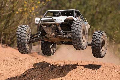axial yeti rock racer review